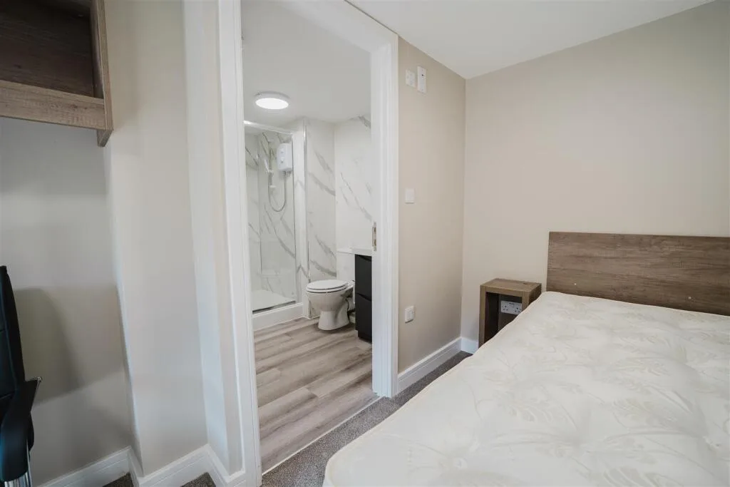 7 bedroom apartment for rent