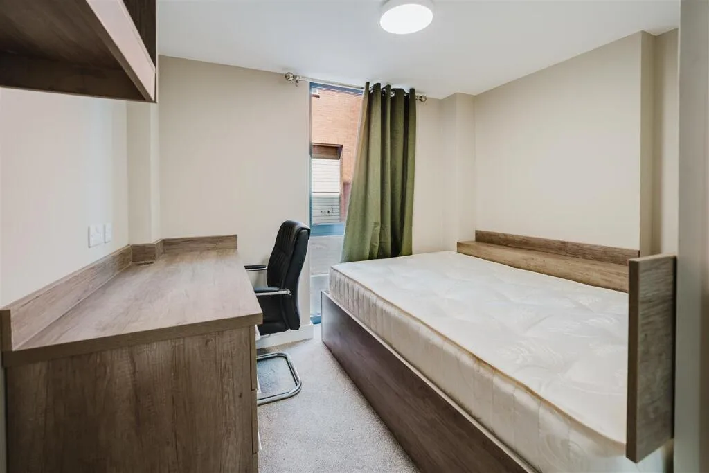 7 bedroom apartment for rent