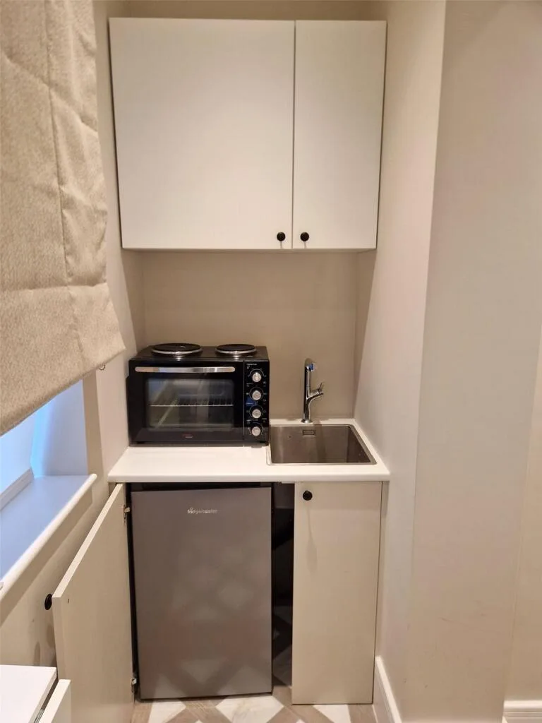 Studio apartment for rent