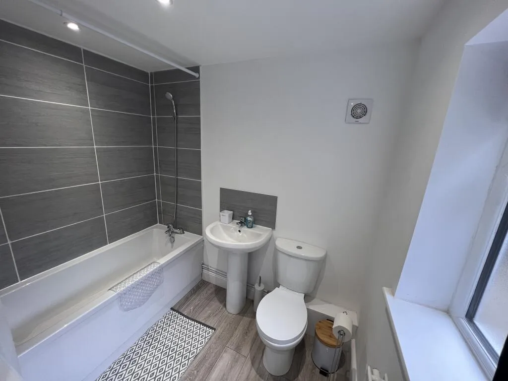 4 bedroom house for rent