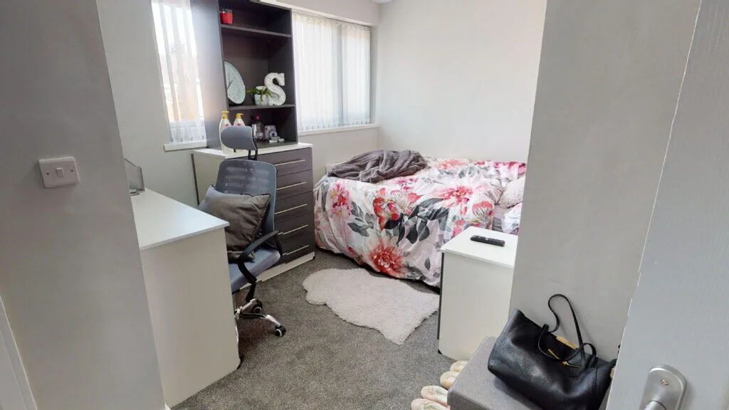 5 bedroom house for rent