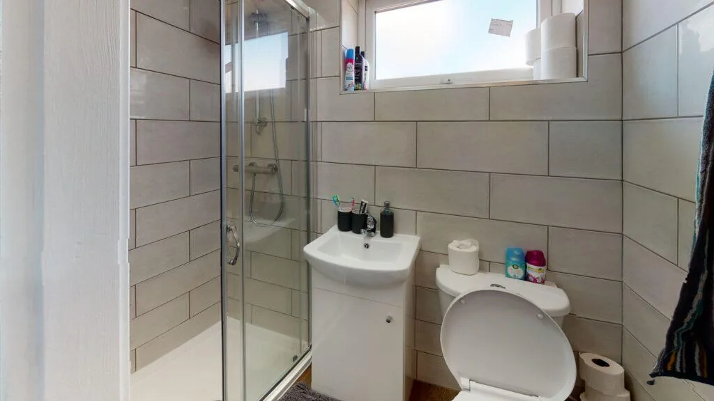5 bedroom house for rent
