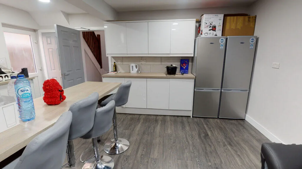 5 bedroom house for rent
