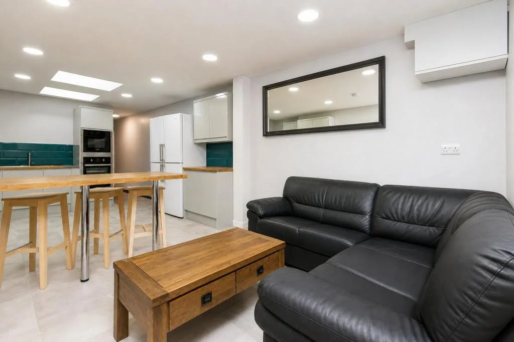 6 bedroom house for rent