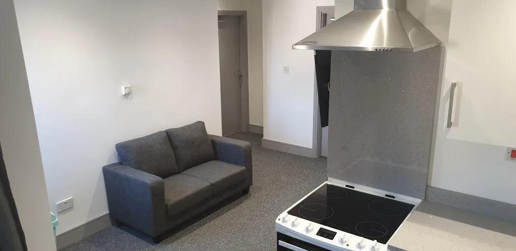 4 bedroom flat for rent