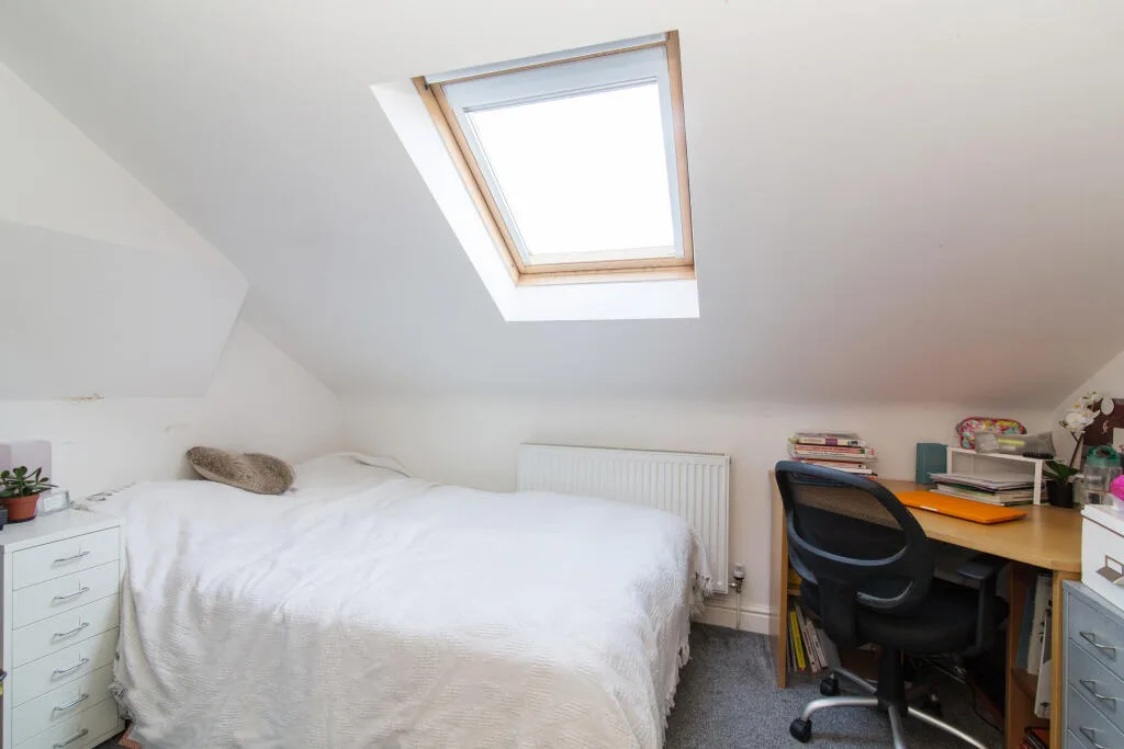 6 bedroom house for rent