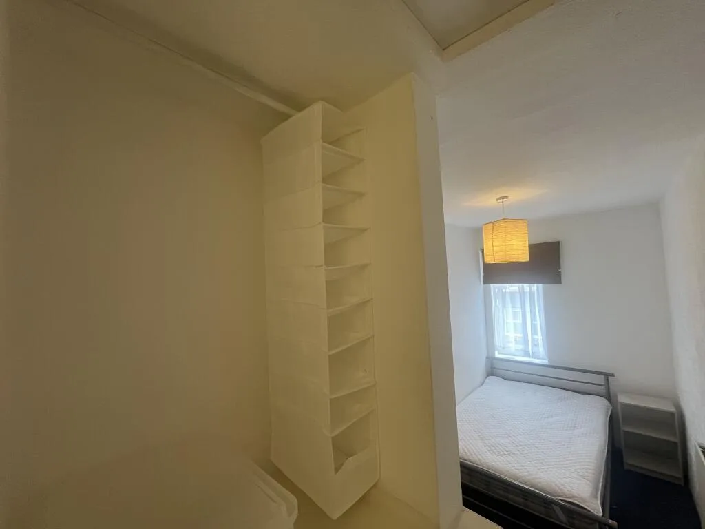 5 bedroom house for rent