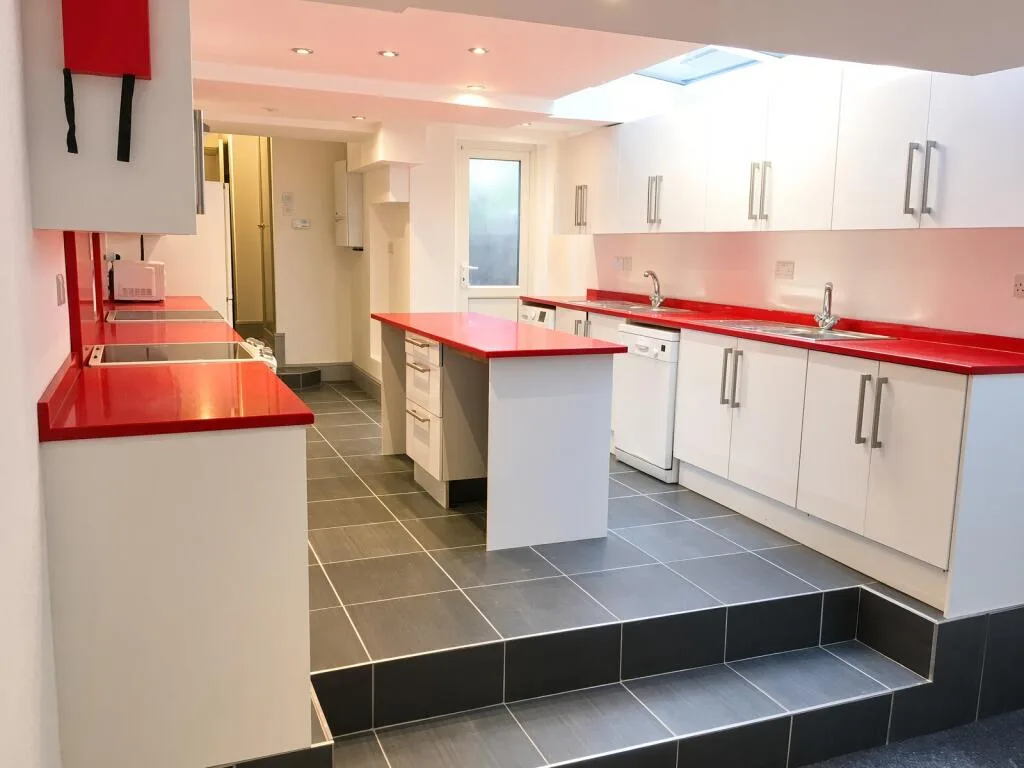 8 bedroom house for rent