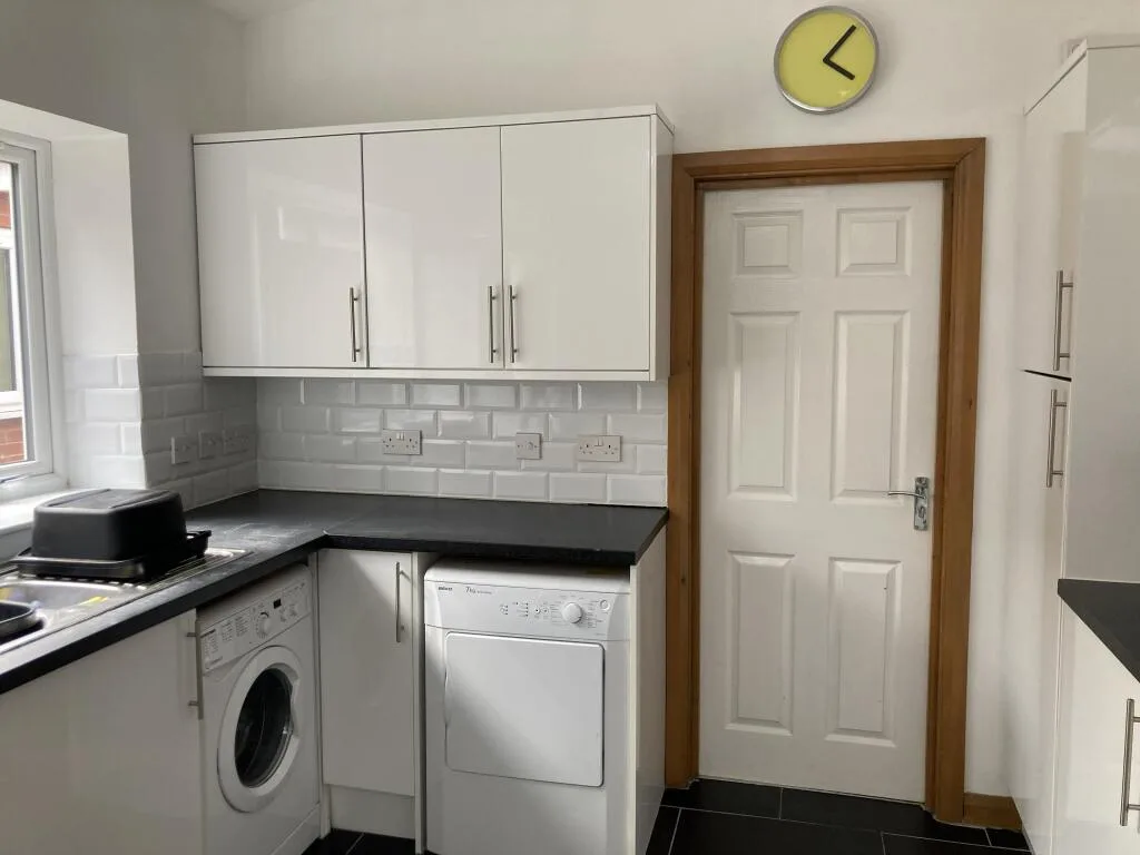 7 bedroom house for rent