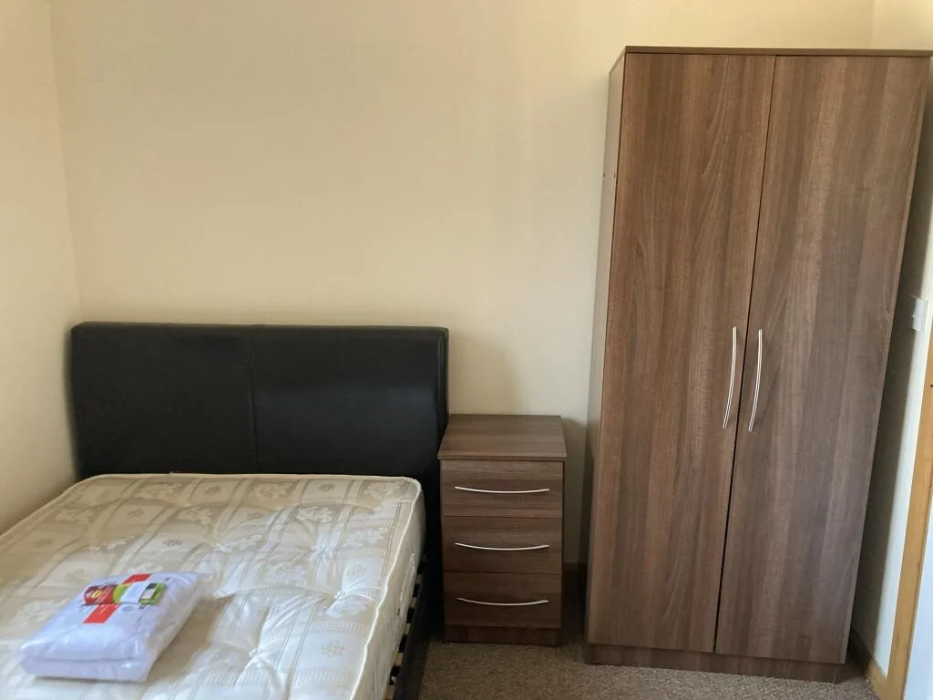 7 bedroom house for rent