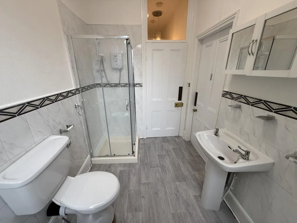 3 bedroom flat for rent