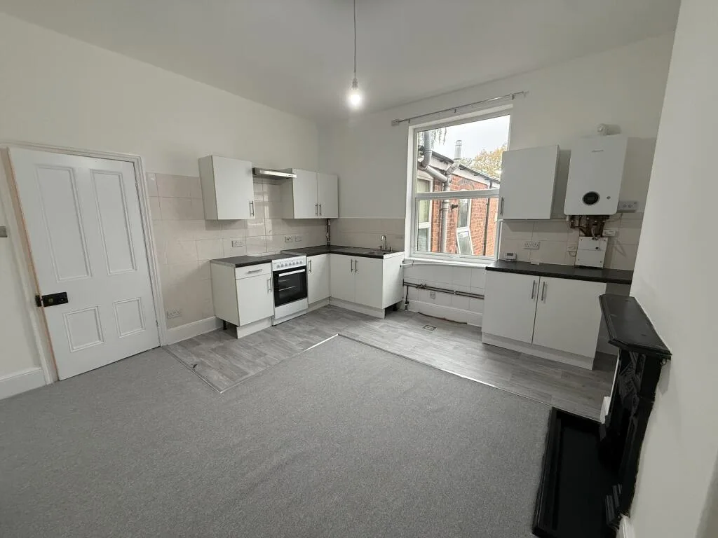 3 bedroom flat for rent