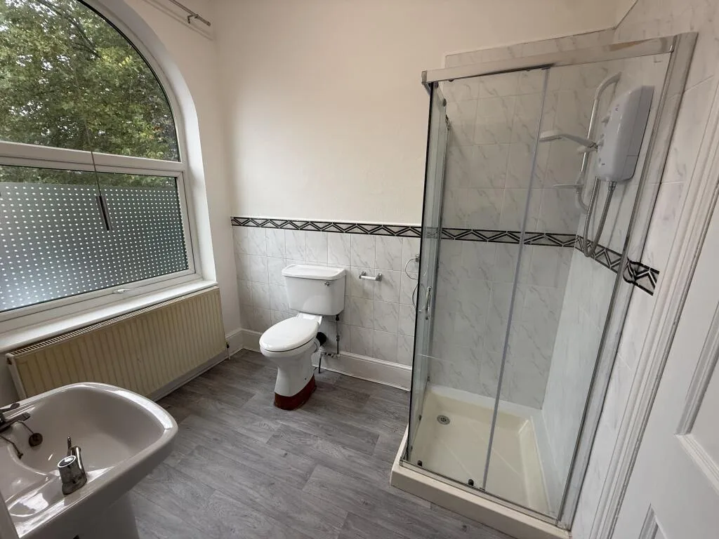 3 bedroom flat for rent