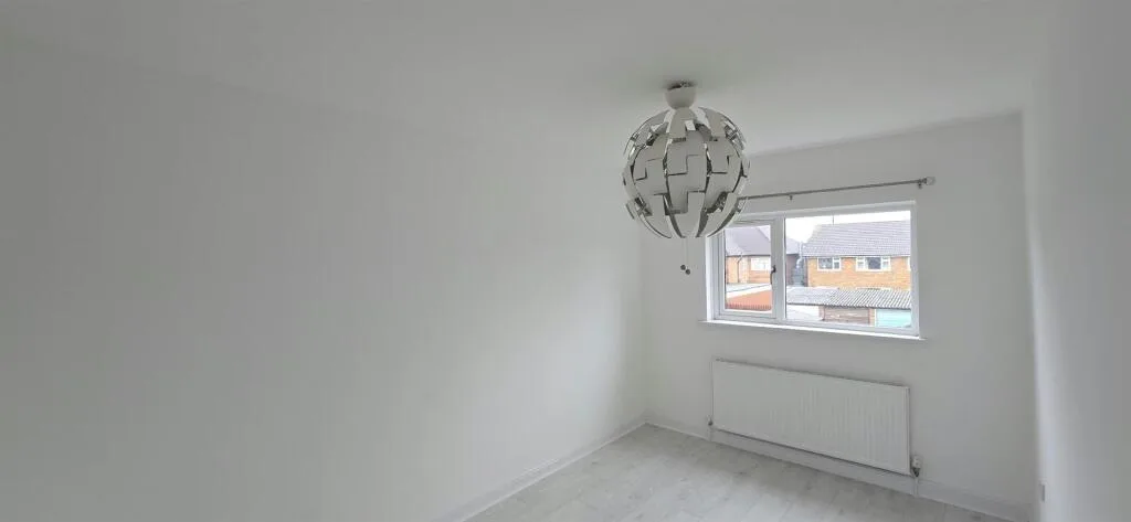 3 bedroom semi-detached house for rent