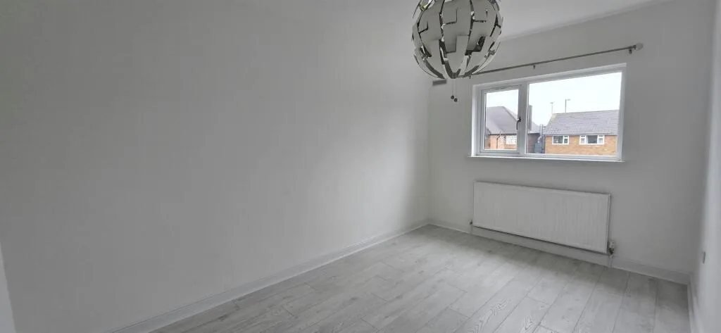 3 bedroom semi-detached house for rent
