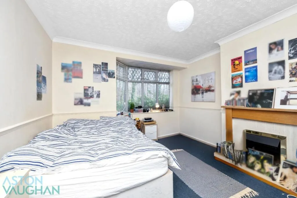 6 bedroom detached house for rent