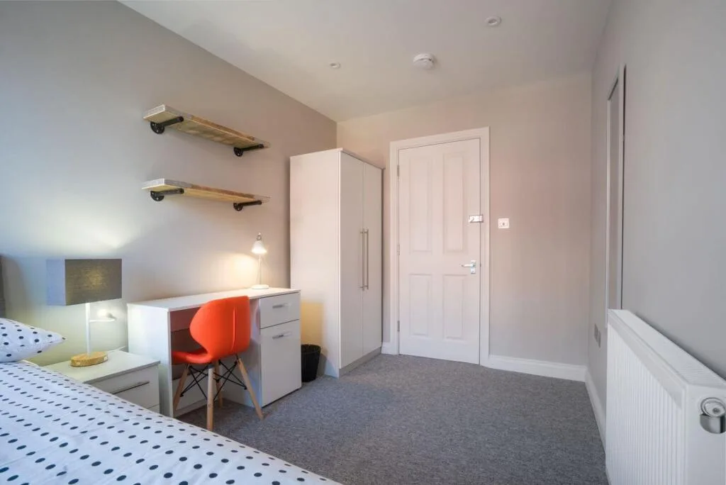6 bedroom terraced house for rent