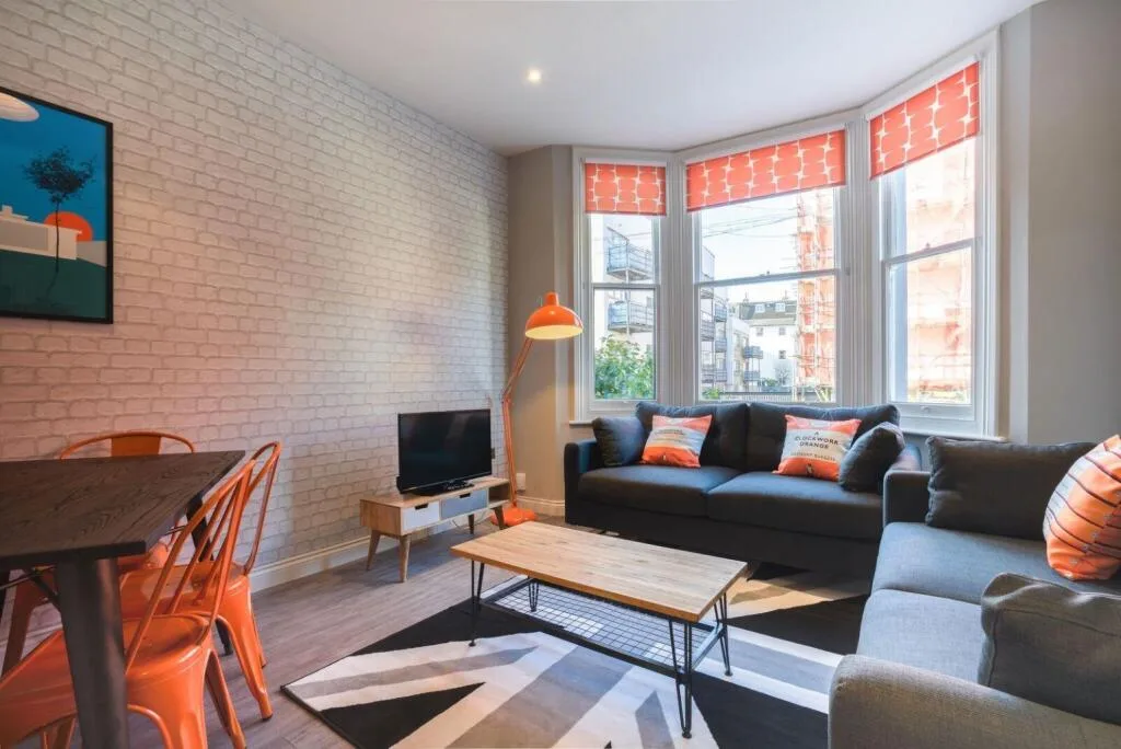 6 bedroom terraced house for rent