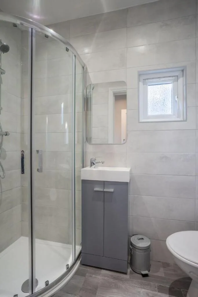 6 bedroom terraced house for rent