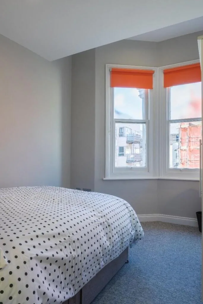 6 bedroom terraced house for rent