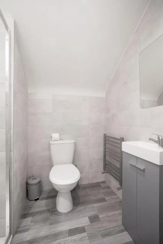 6 bedroom terraced house for rent