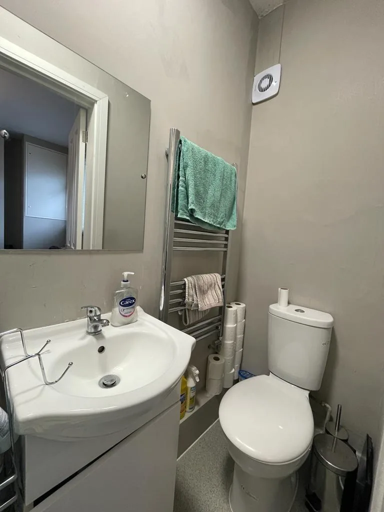 3 bedroom semi-detached house for rent