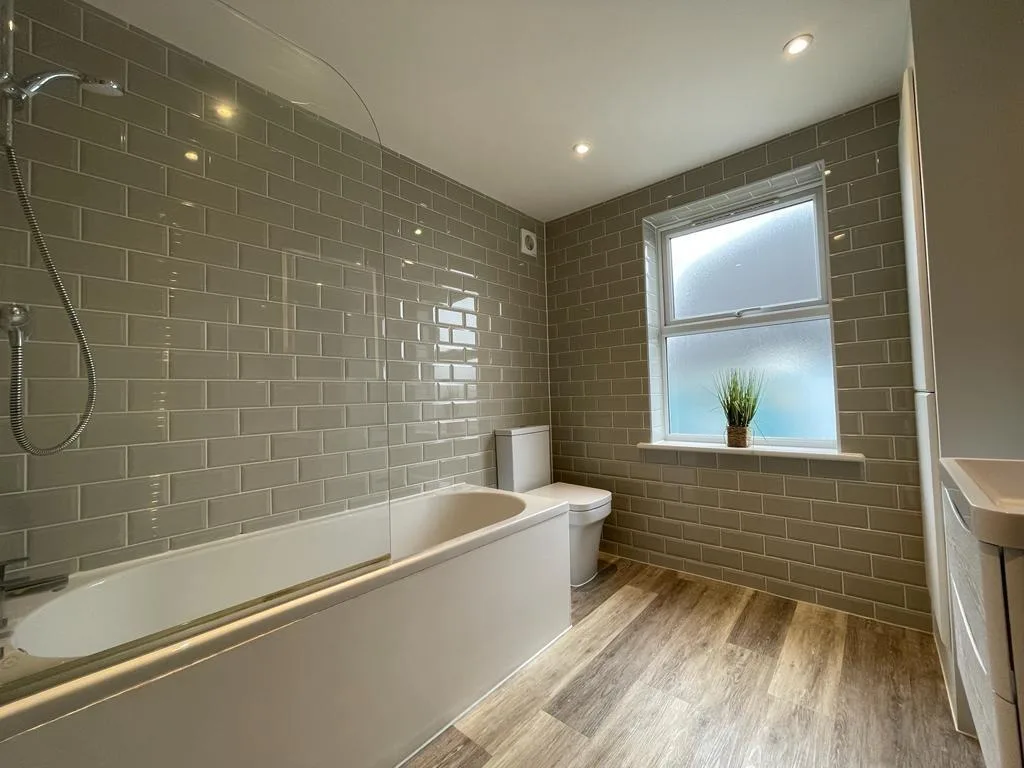 4 bedroom terraced house for rent