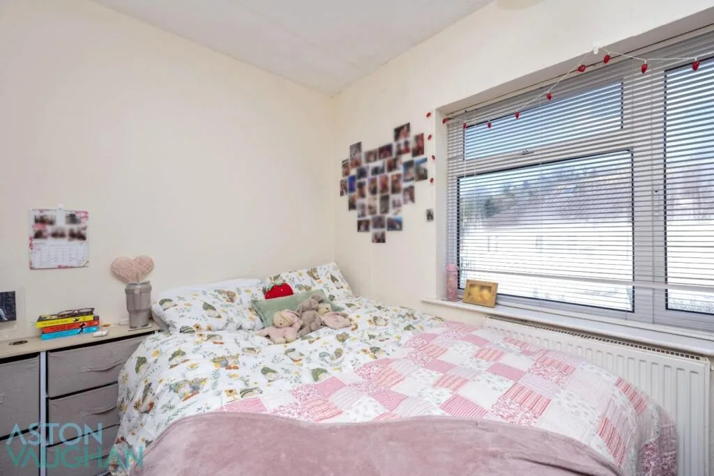 4 bedroom semi-detached house for rent