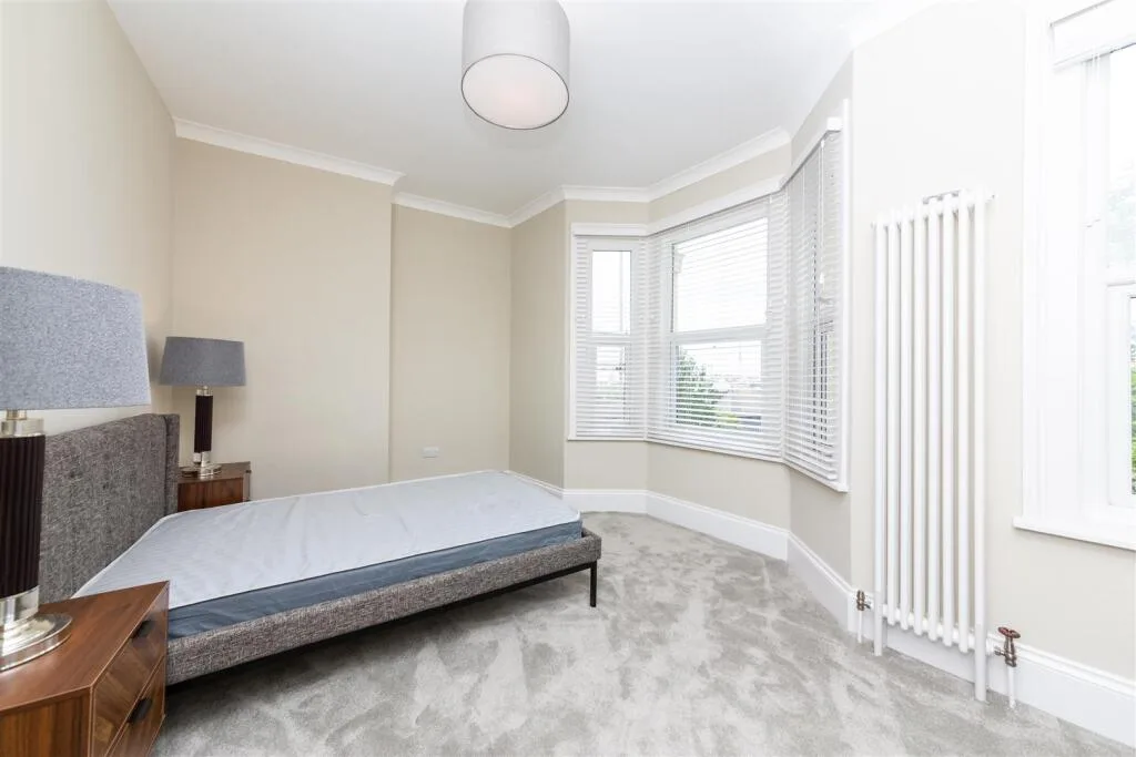 5 bedroom maisonette for rent