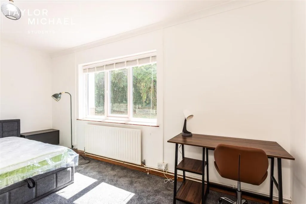 5 bedroom house for rent