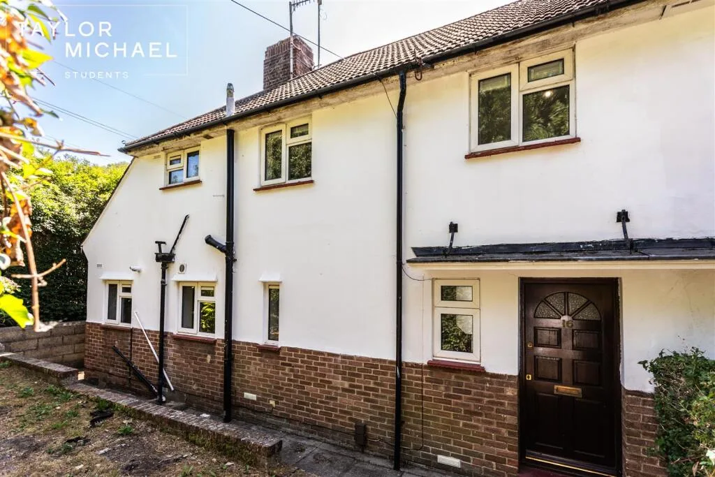 5 bedroom house for rent
