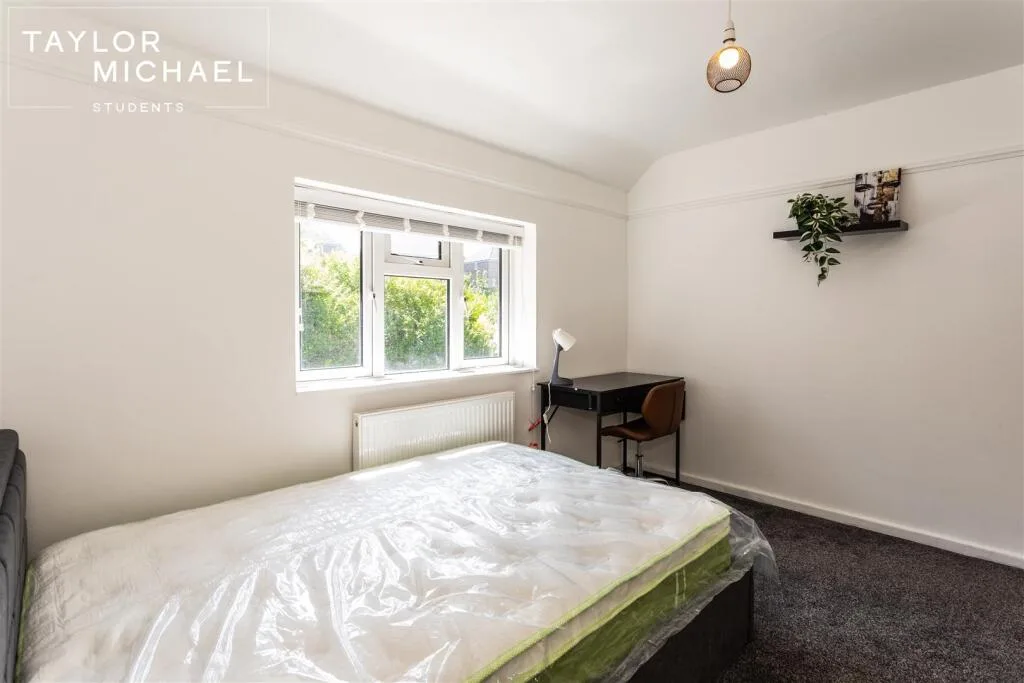 5 bedroom house for rent