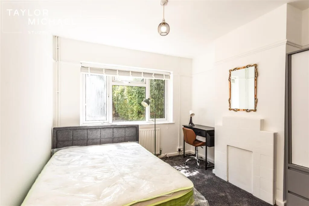 5 bedroom house for rent