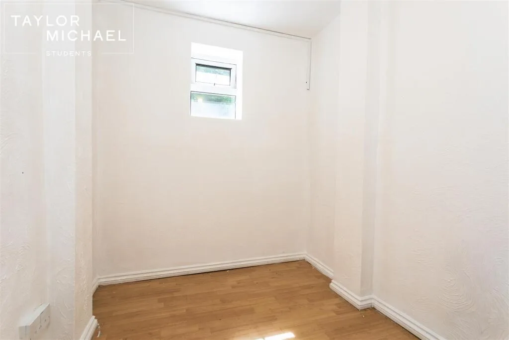 5 bedroom house for rent