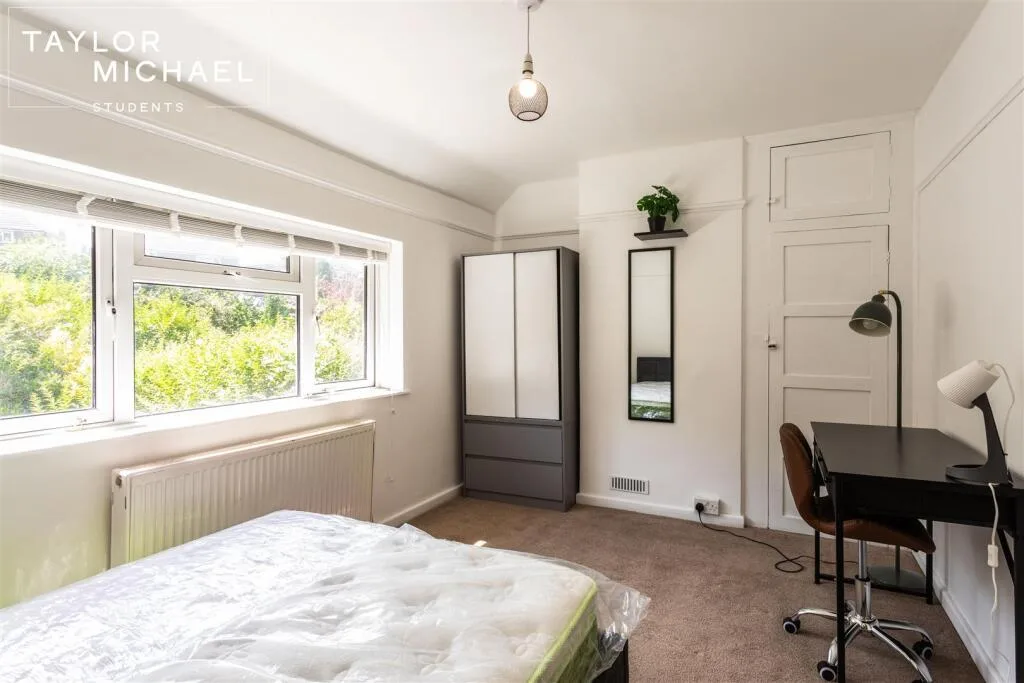 5 bedroom house for rent