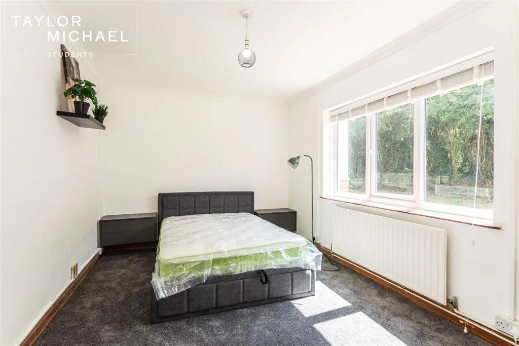5 bedroom house for rent