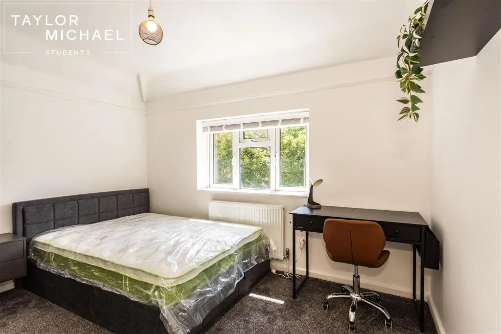 5 bedroom house for rent