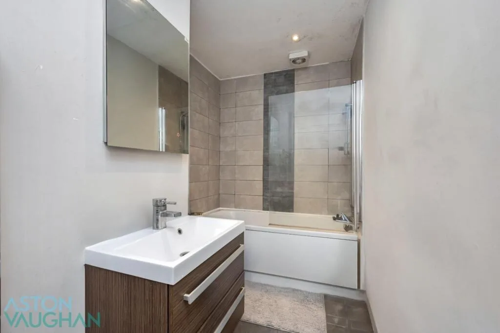 4 bedroom detached house for rent