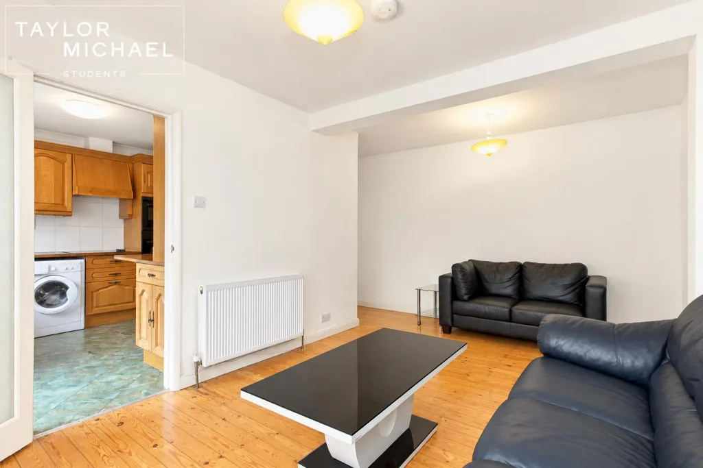 4 bedroom terraced house for rent