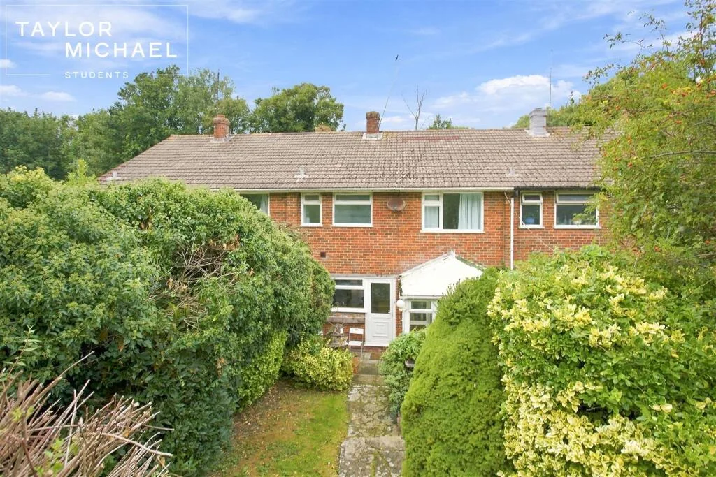 4 bedroom terraced house for rent