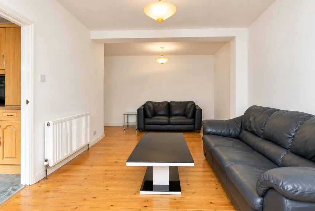 4 bedroom terraced house for rent