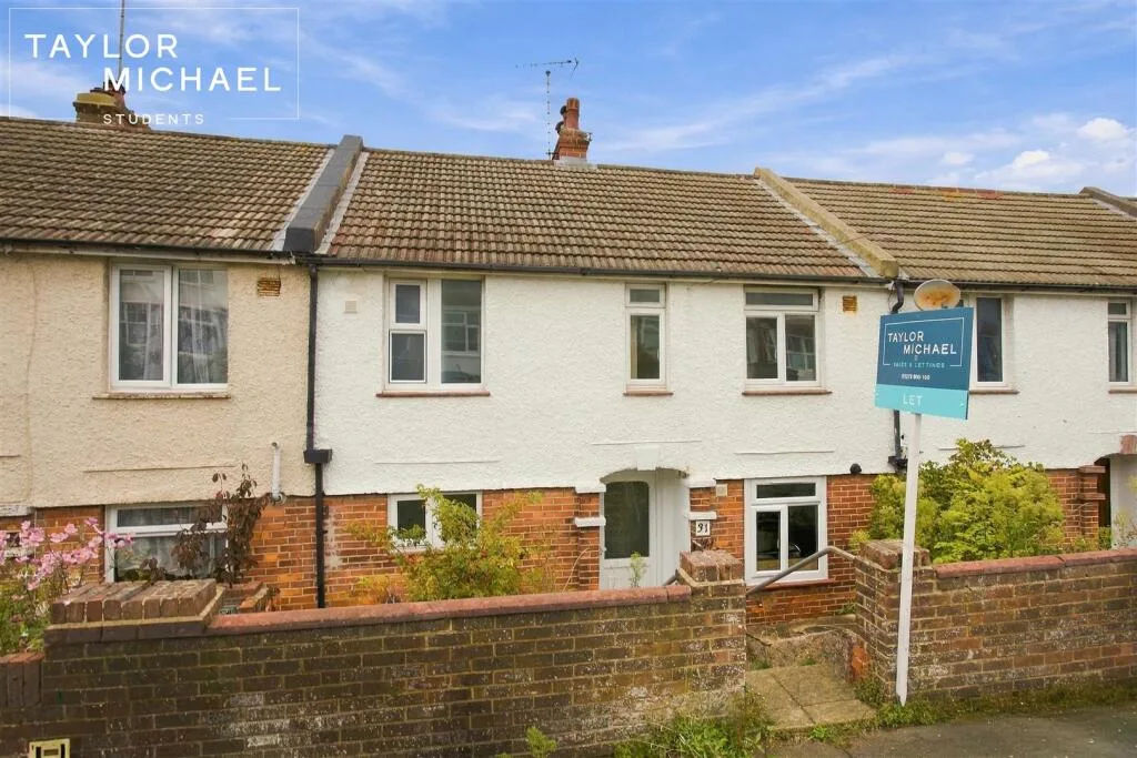 4 bedroom terraced house for rent