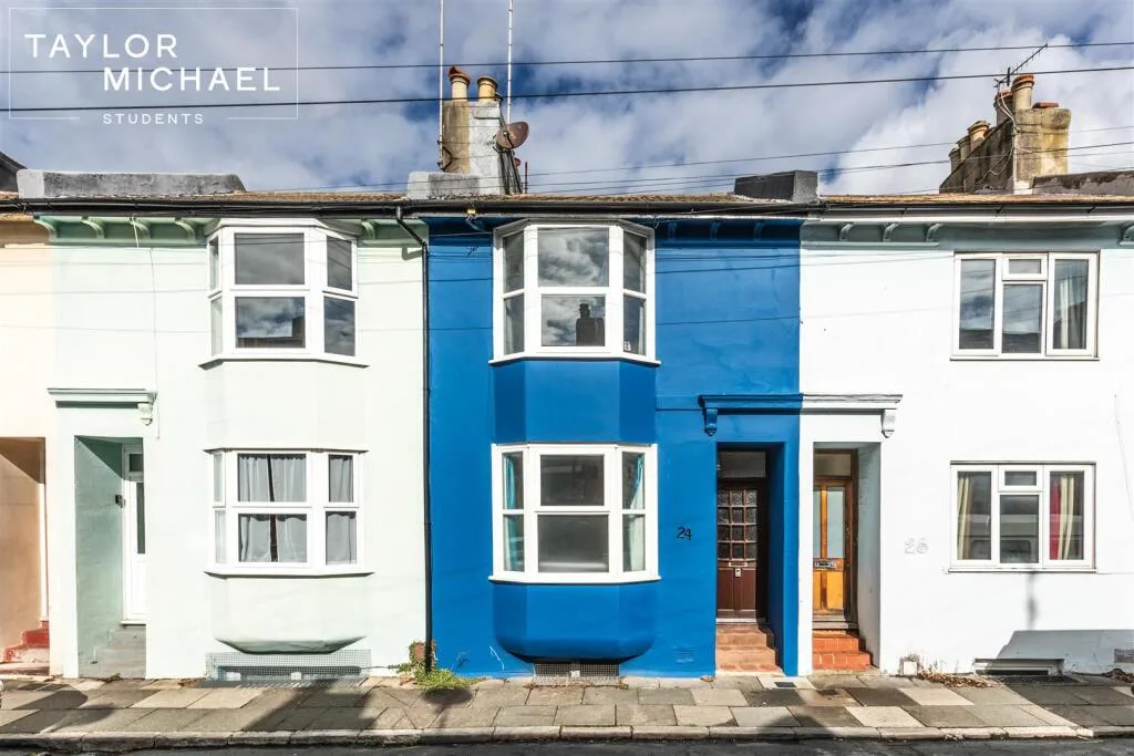 4 bedroom terraced house for rent