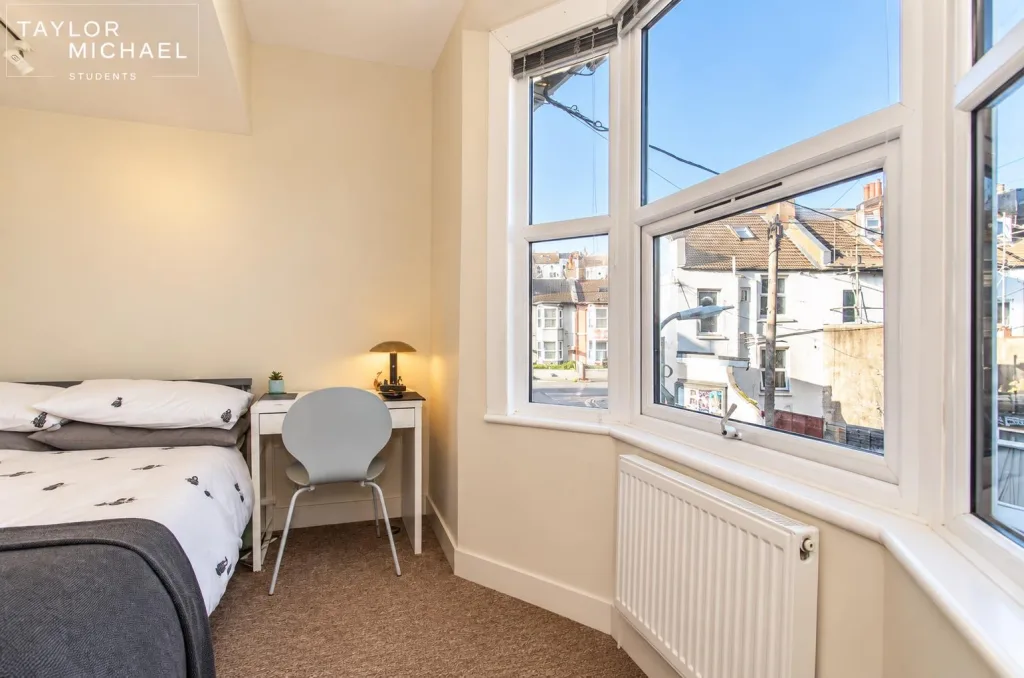 6 bedroom terraced house for rent