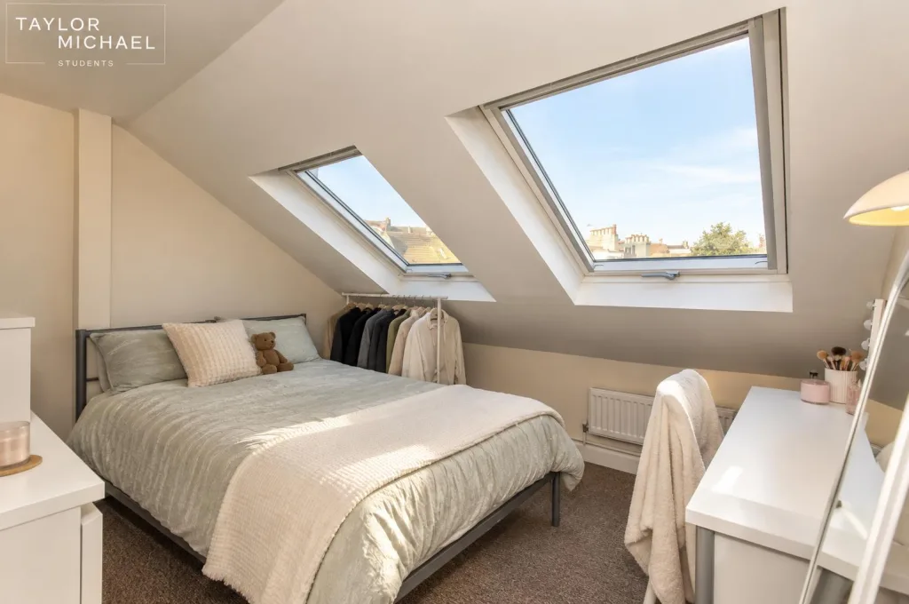 6 bedroom terraced house for rent