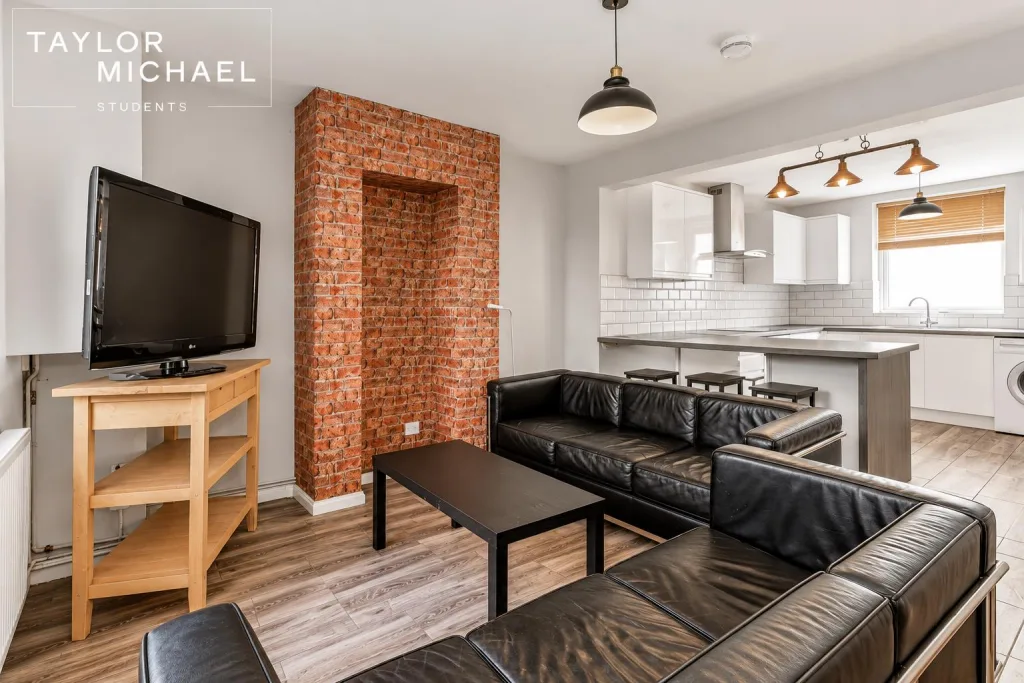 6 bedroom terraced house for rent