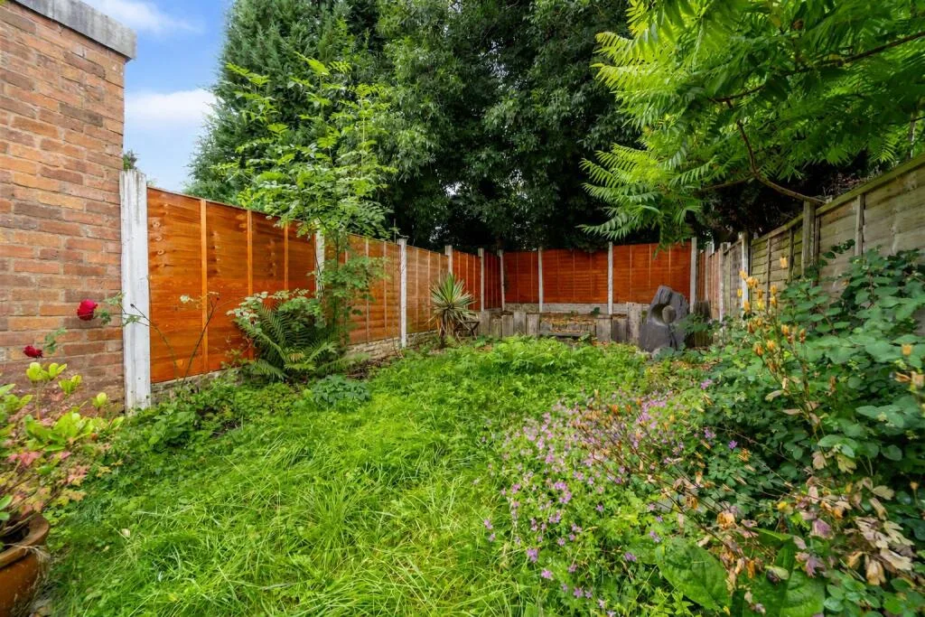 4 bedroom terraced house for rent