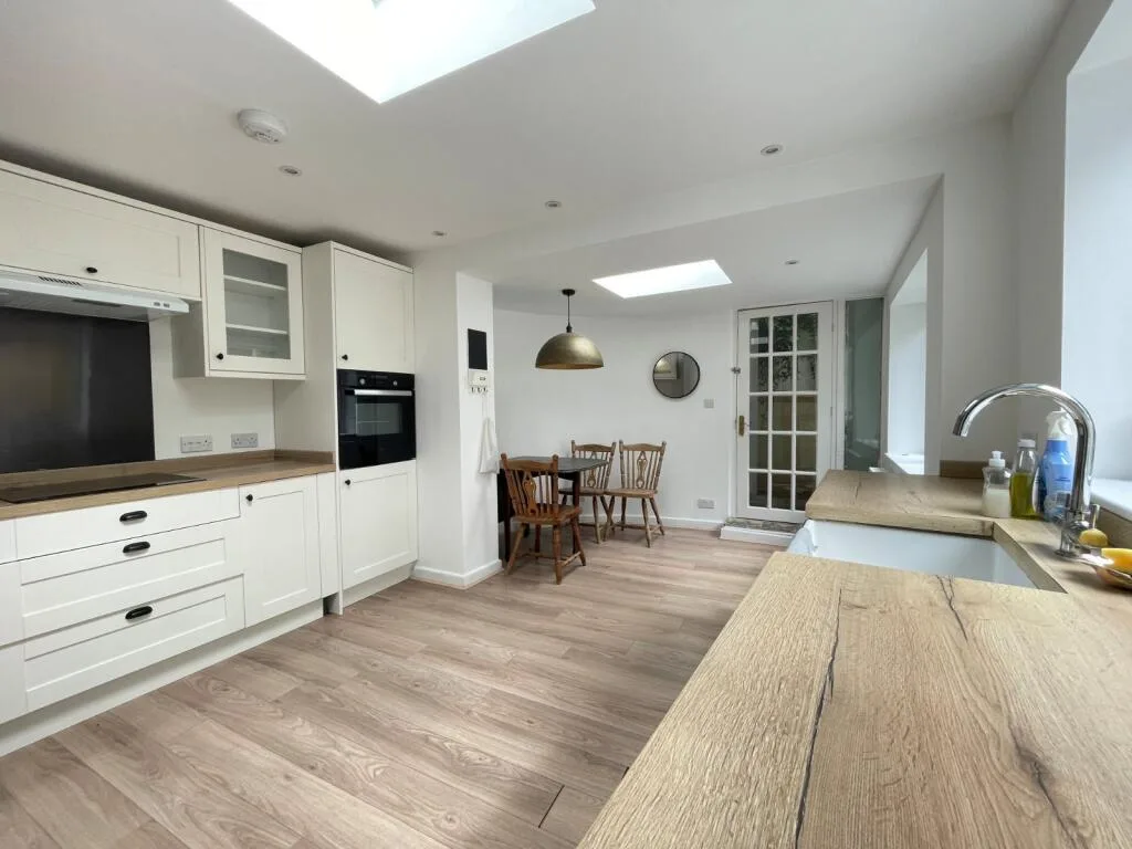 3 bedroom flat for rent