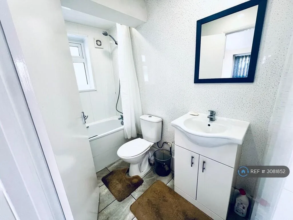 6 bedroom terraced house for rent