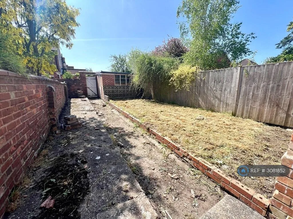 6 bedroom terraced house for rent